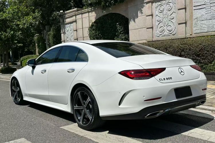 Used Mercedes-Benz CLS 2020 CLS 300 Luxury Model Exterior 2