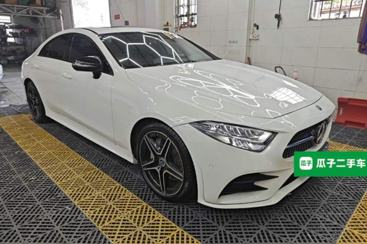 Used Mercedes-Benz CLS 2020 CLS 300 Sport Edition Front Right 45 Deg