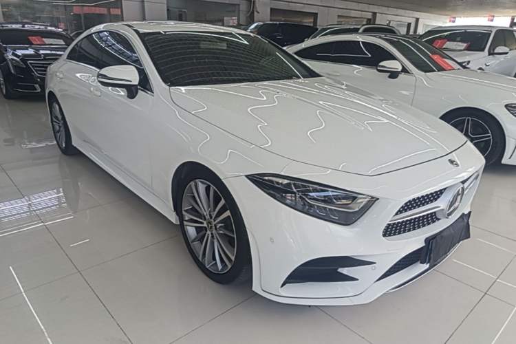 Used Mercedes-Benz CLS 2020 CLS 300 Sport Edition Front Right 45 Deg