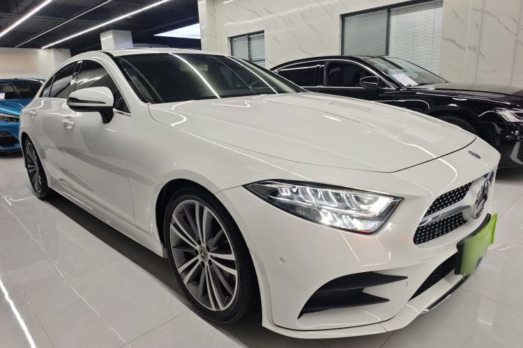 Used Mercedes-Benz CLS 2020 CLS 300 Sport Edition Front Right 45 Deg