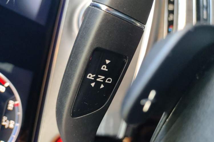 Used Mercedes-Benz CLS 2020 CLS 300 Sport Edition Gear Lever