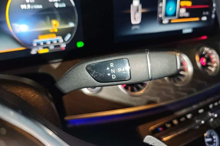 Used Mercedes-Benz CLS 2020 CLS 300 Sport Edition Gear Lever