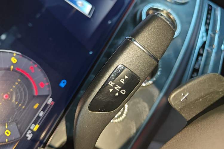 Used Mercedes-Benz CLS 2020 CLS 300 Sport Edition Gear Lever
