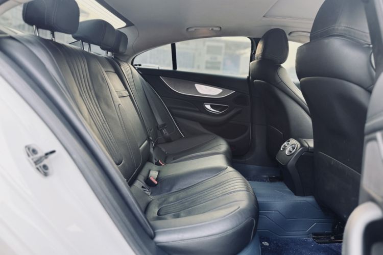 Used Mercedes-Benz CLS 2020 CLS 300 Luxury Model Interior 1