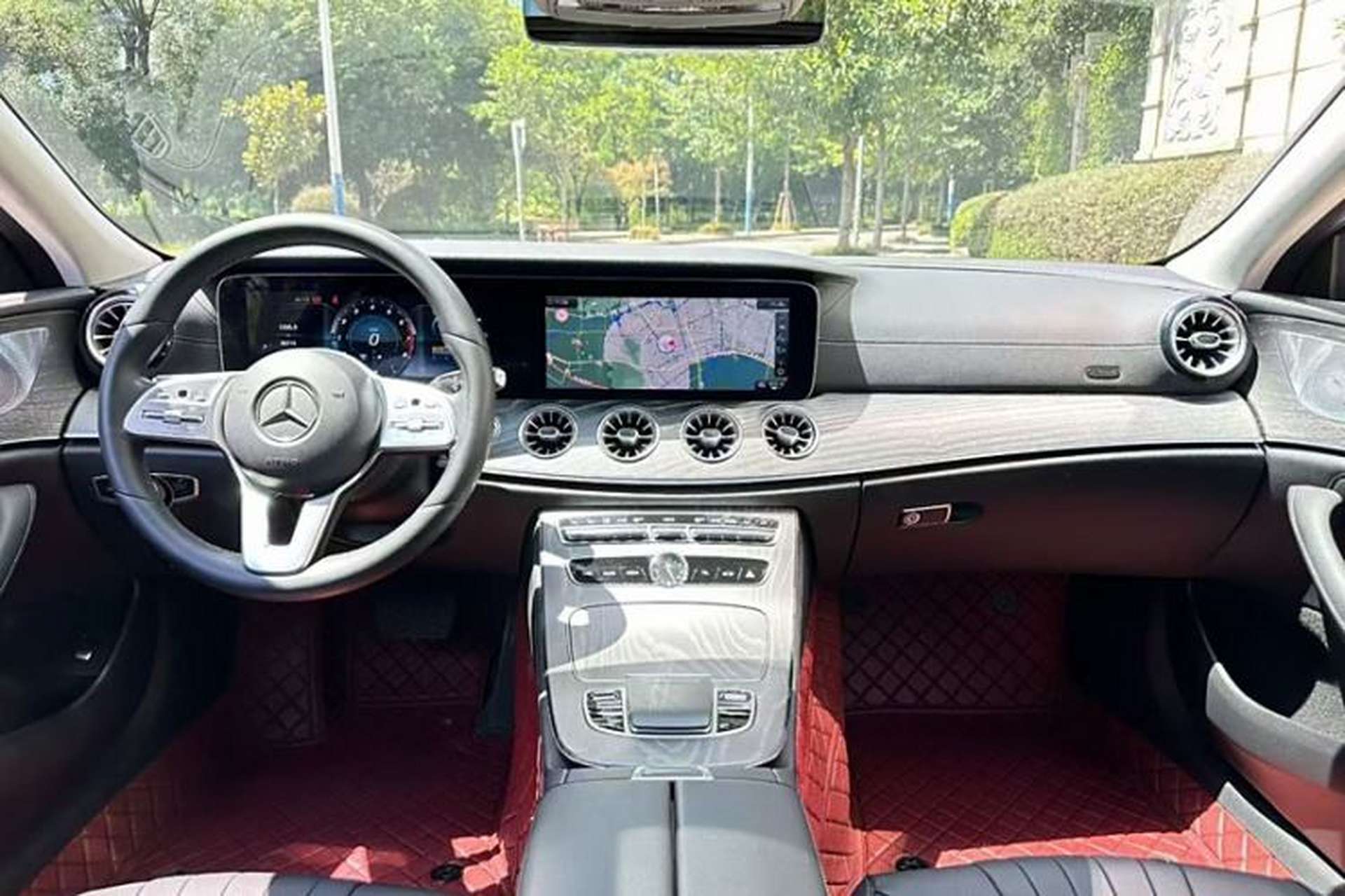 Used Mercedes-Benz CLS 2020 CLS 300 Luxury Model Interior 1