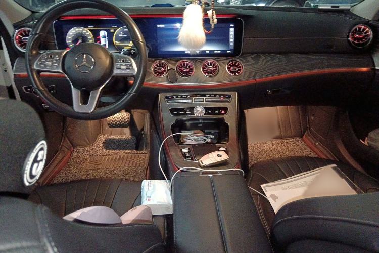 Used Mercedes-Benz CLS 2020 CLS 300 Sport Edition Interior 2