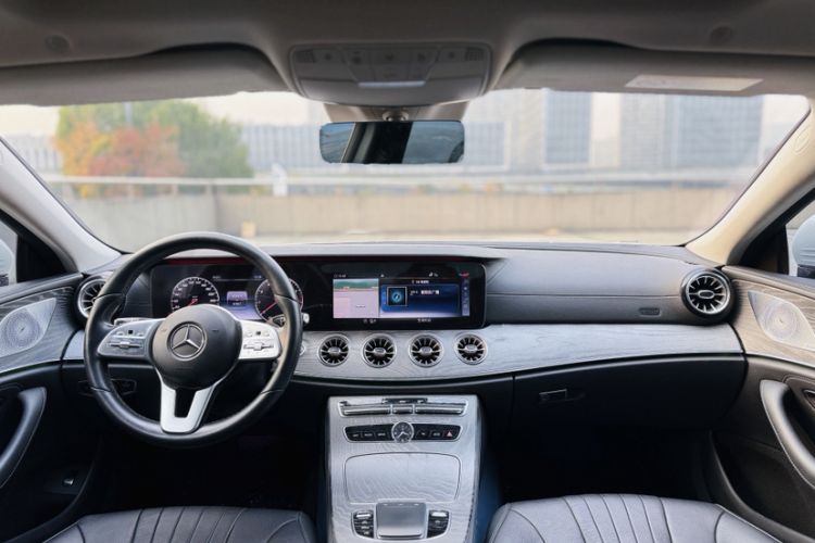 Used Mercedes-Benz CLS 2020 CLS 300 Luxury Model Interior 3