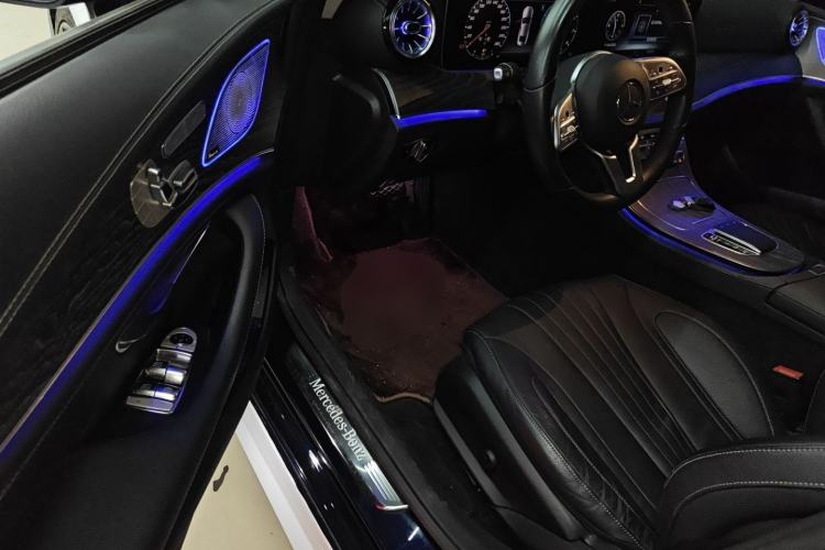Used Mercedes-Benz CLS 2020 CLS 300 Sport Edition Interior 3