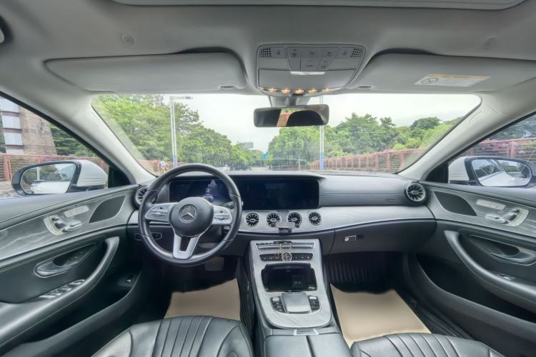 Used Mercedes-Benz CLS 2020 CLS 300 Sport Edition Interior 3