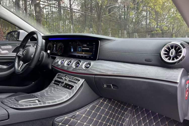 Used Mercedes-Benz CLS 2020 CLS 260 Interior 4