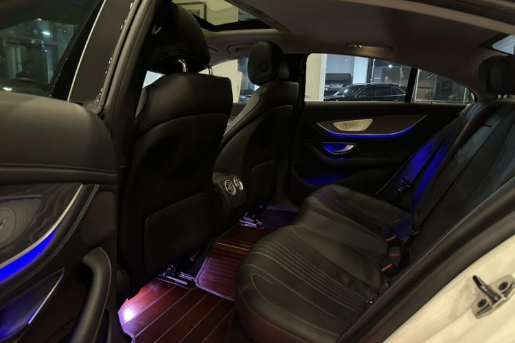 Used Mercedes-Benz CLS 2020 CLS 300 Luxury Model Interior 6