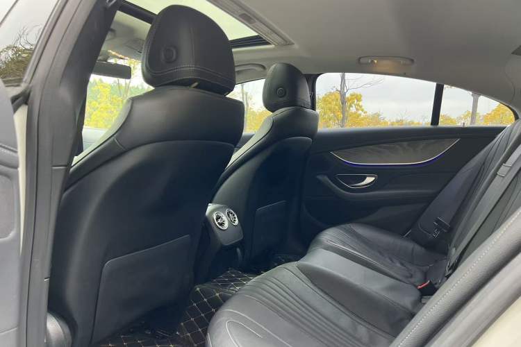 Used Mercedes-Benz CLS 2020 CLS 260 Interior 9