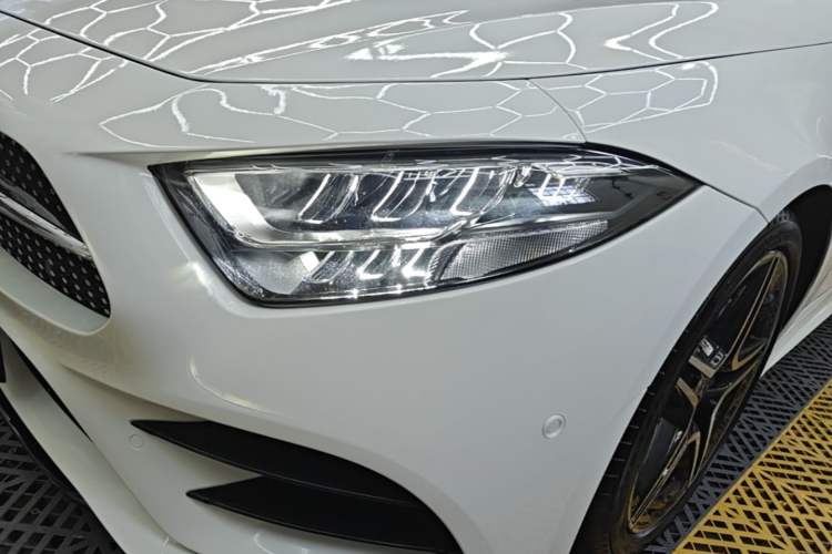 Used Mercedes-Benz CLS 2020 CLS 300 Sport Edition Left Front Headlight