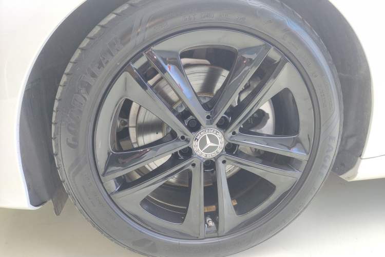 Used Mercedes-Benz CLS 2020 CLS 260 Left Front Wheel Hub
