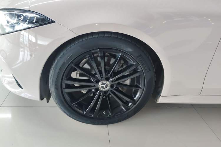 Used Mercedes-Benz CLS 2020 CLS 260 Left Front Wheel Hub