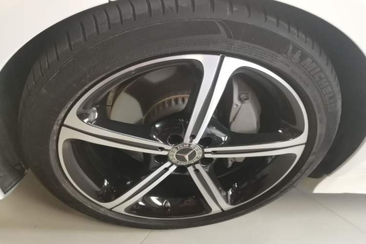 Used Mercedes-Benz CLS 2020 CLS 300 Luxury Model Left Front Wheel Hub