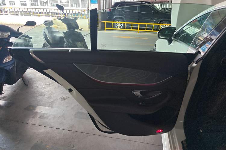 Used Mercedes-Benz CLS 2020 CLS 300 Sport Edition Left Rear Door Interior
