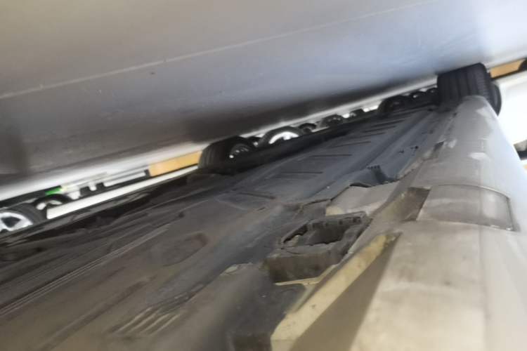 Used Mercedes-Benz CLS 2020 CLS 300 Luxury Model Left Side Sill