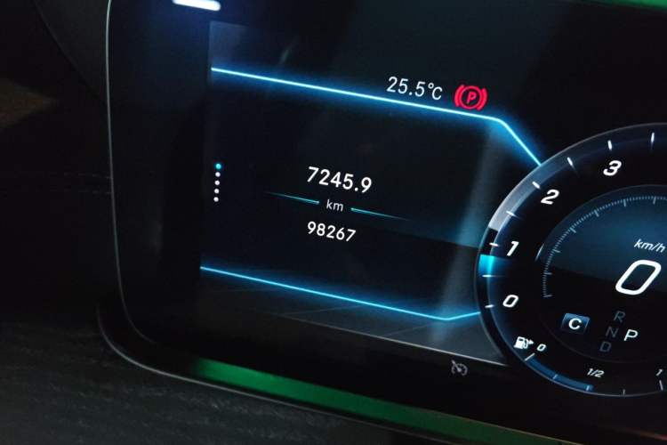 Used Mercedes-Benz CLS 2020 CLS 300 Sport Edition Odometer Close Up