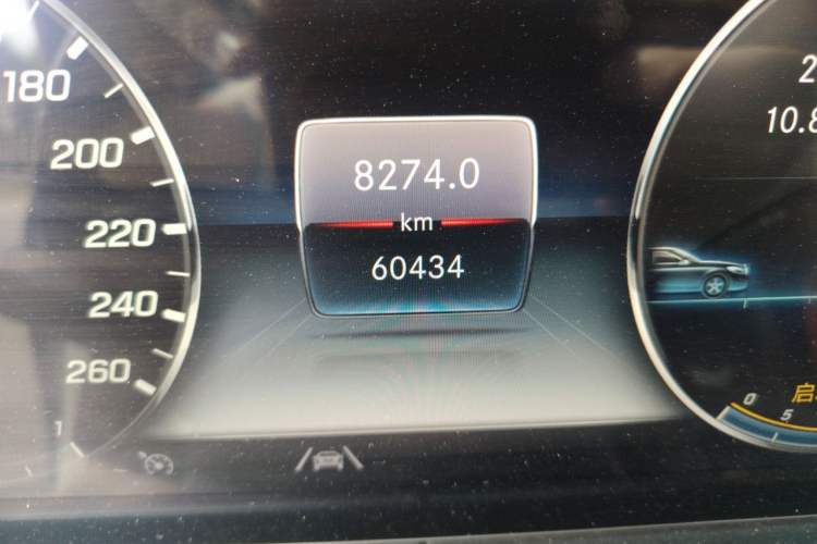 Used Mercedes-Benz CLS 2020 CLS 300 Luxury Model Odometer Close Up