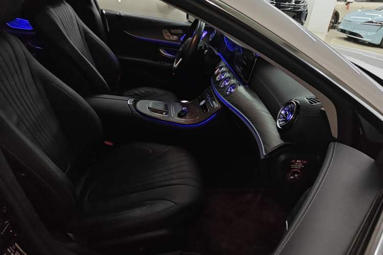 Used Mercedes-Benz CLS 2020 CLS 300 Sport Edition Right Front Seat