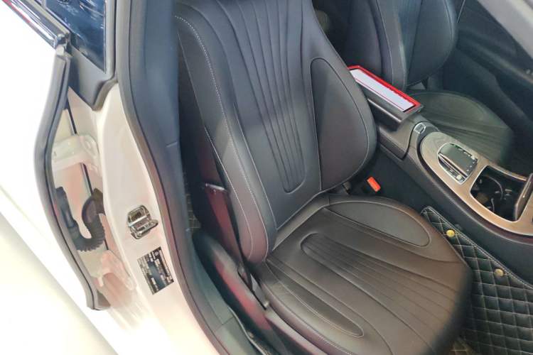 Used Mercedes-Benz CLS 2020 CLS 300 Sport Edition Right Front Seat