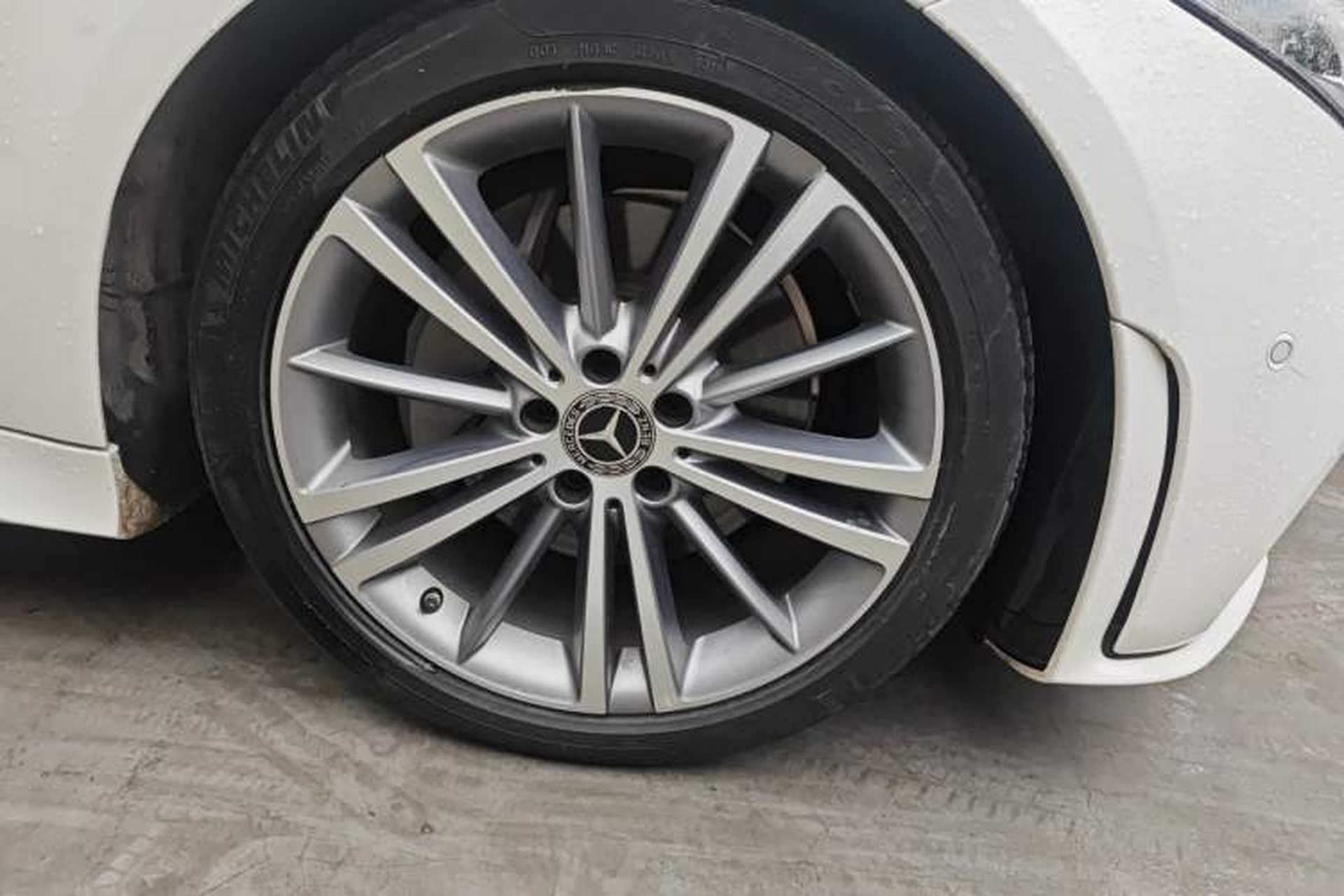 Used Mercedes-Benz CLS 2020 CLS 300 Sport Edition Right Front Wheel Hub