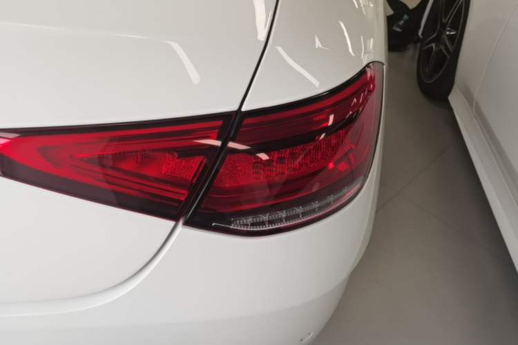 Used Mercedes-Benz CLS 2020 CLS 300 Luxury Model Right Rear Taillight