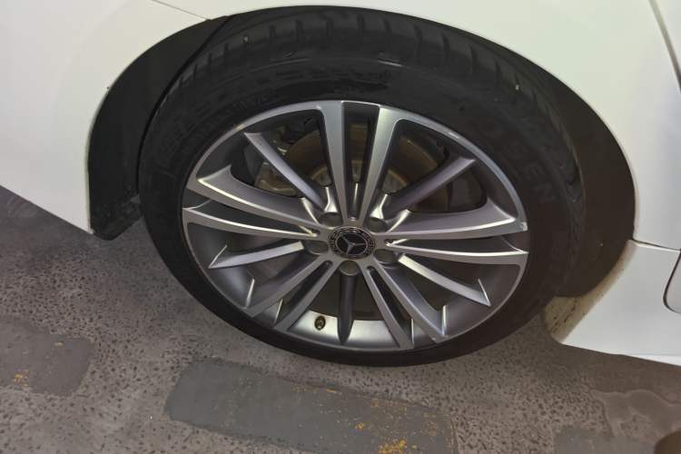 Used Mercedes-Benz CLS 2020 CLS 300 Sport Edition Right Rear Wheel Hub