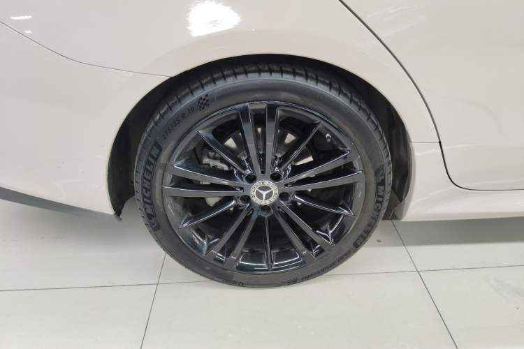 Used Mercedes-Benz CLS 2020 CLS 260 Right Rear Wheel Hub