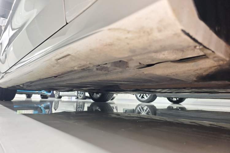 Used Mercedes-Benz CLS 2020 CLS 300 Sport Edition Right Side Sill