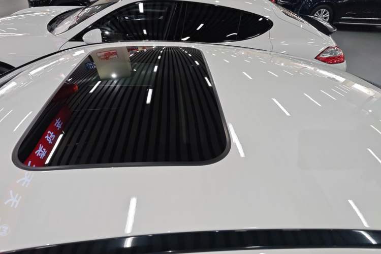 Used Mercedes-Benz CLS 2020 CLS 260 Roof