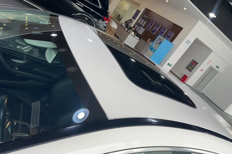 Used Mercedes-Benz CLS 2020 CLS 300 Luxury Model Roof