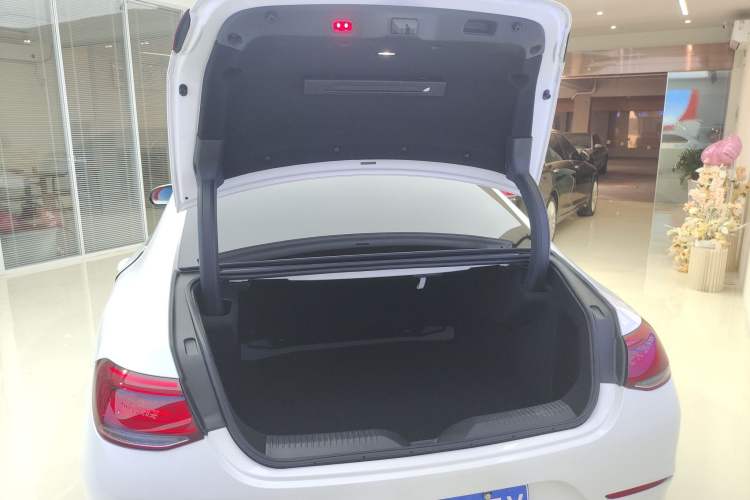 Used Mercedes-Benz CLS 2020 CLS 260 Trunk