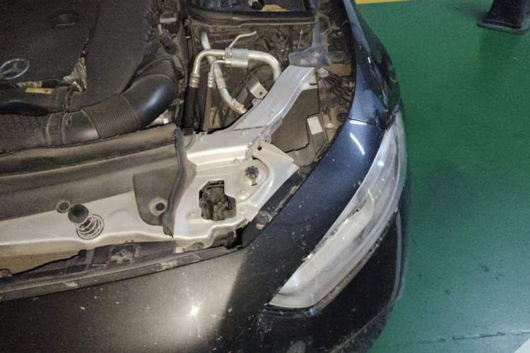 Used Mercedes-Benz CLS 2021 CLS 300 Luxury Model Engine Bay Left