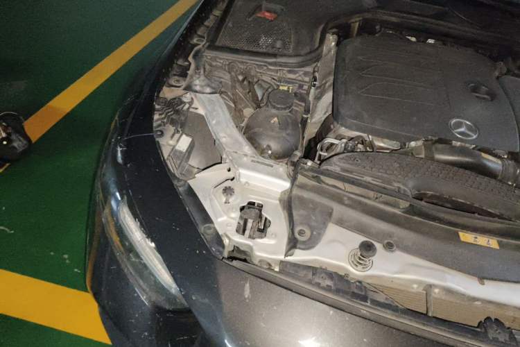 Used Mercedes-Benz CLS 2021 CLS 300 Luxury Model Engine Bay Right