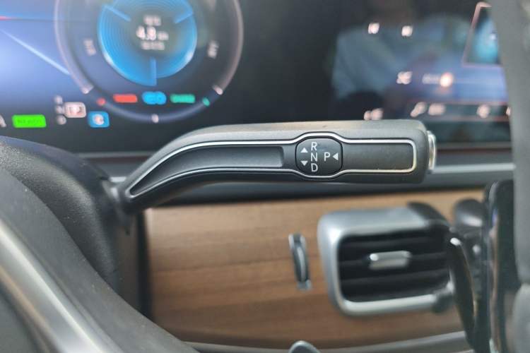 Used Mercedes-Benz CLS  Gear Lever