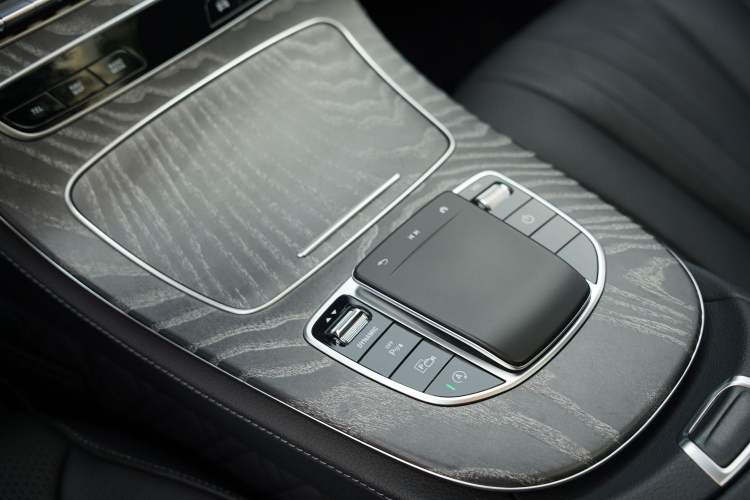Used Mercedes-Benz CLS 2021 CLS 300 Luxury Model Interior 1