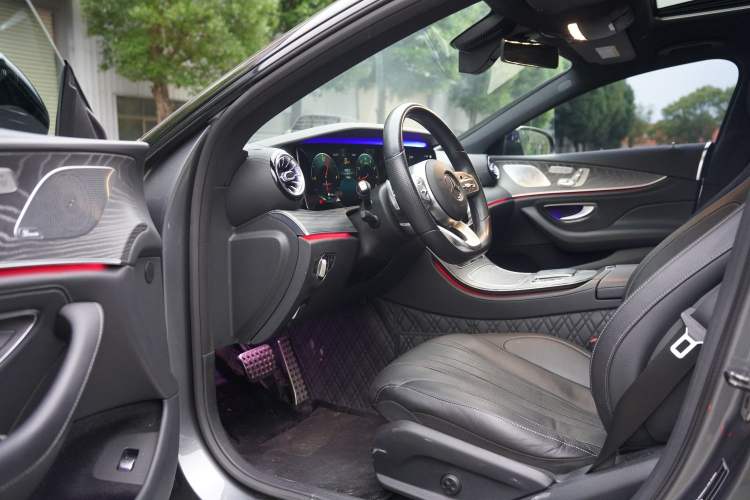 Used Mercedes-Benz CLS 2021 CLS 300 Luxury Model Interior 14
