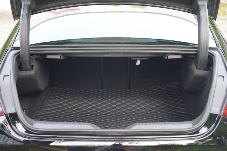 Used Mercedes-Benz CLS 2021 CLS 300 Luxury Model Interior 7