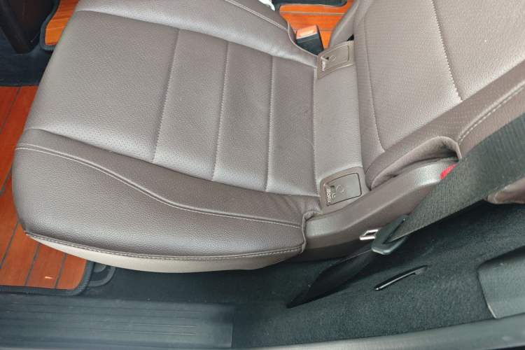 Used Mercedes-Benz CLS  Left Rear Seat