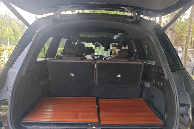 Used Mercedes-Benz CLS  Trunk