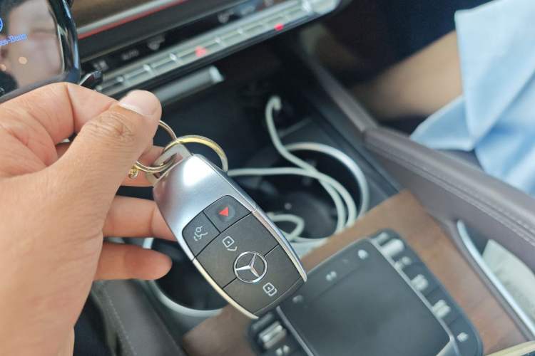 Used Mercedes-Benz CLS  Vehicle Key