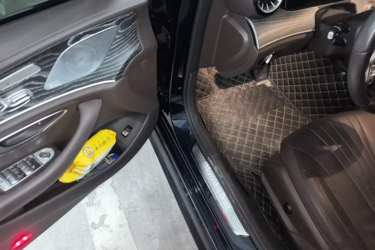 Used Mercedes-Benz CLS 2021 CLS 300 Sport Edition Driver Seat