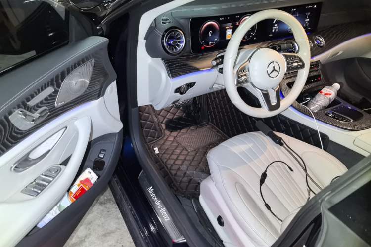 Used Mercedes-Benz CLS 2021 Refreshed CLS 300 Dynamic Edition Driver Seat
