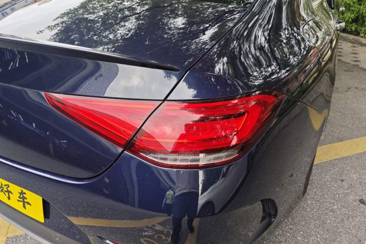 Used Mercedes-Benz CLS 2021 CLS 300 Luxury Model Exterior 5