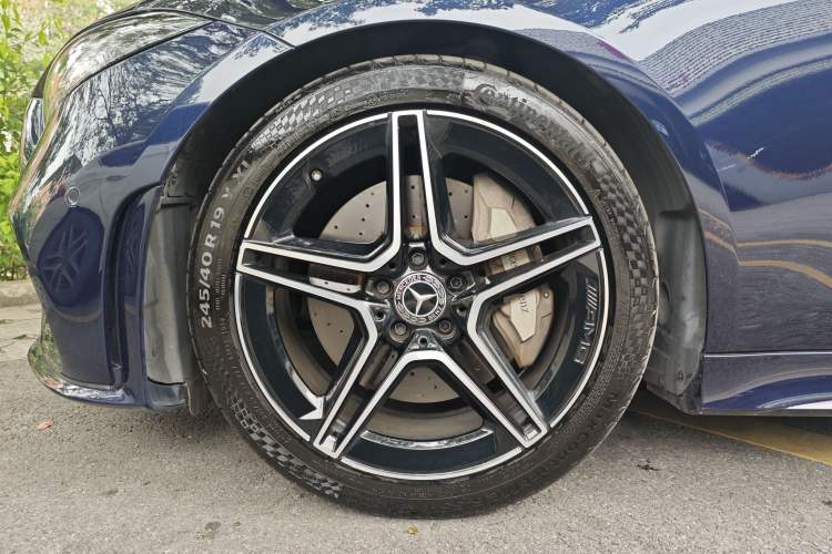 Used Mercedes-Benz CLS 2021 CLS 300 Luxury Model Exterior 6