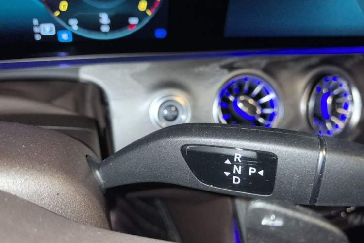 Used Mercedes-Benz CLS 2021 CLS 300 Sport Edition Gear Lever