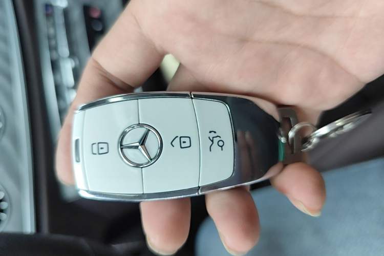 Used Mercedes-Benz CLS 2021 CLS 300 Luxury Model Interior 1