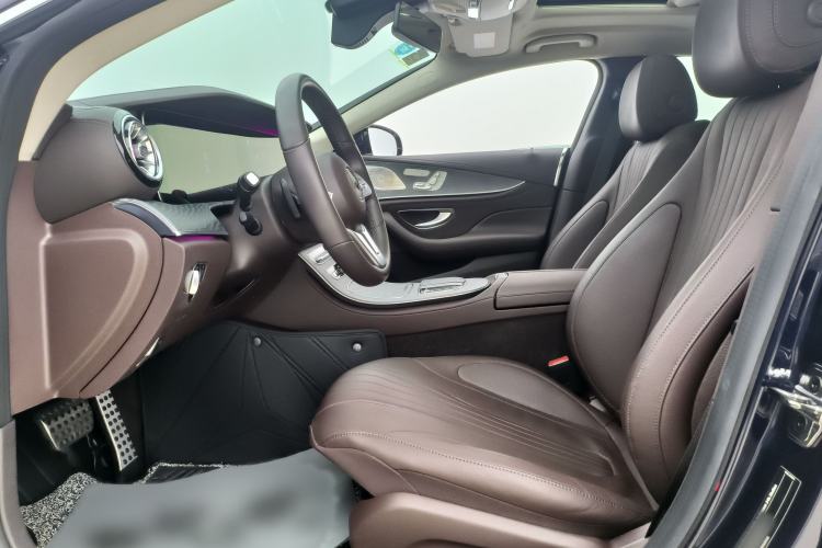 Used Mercedes-Benz CLS 2021 CLS 300 Luxury Model Interior 2